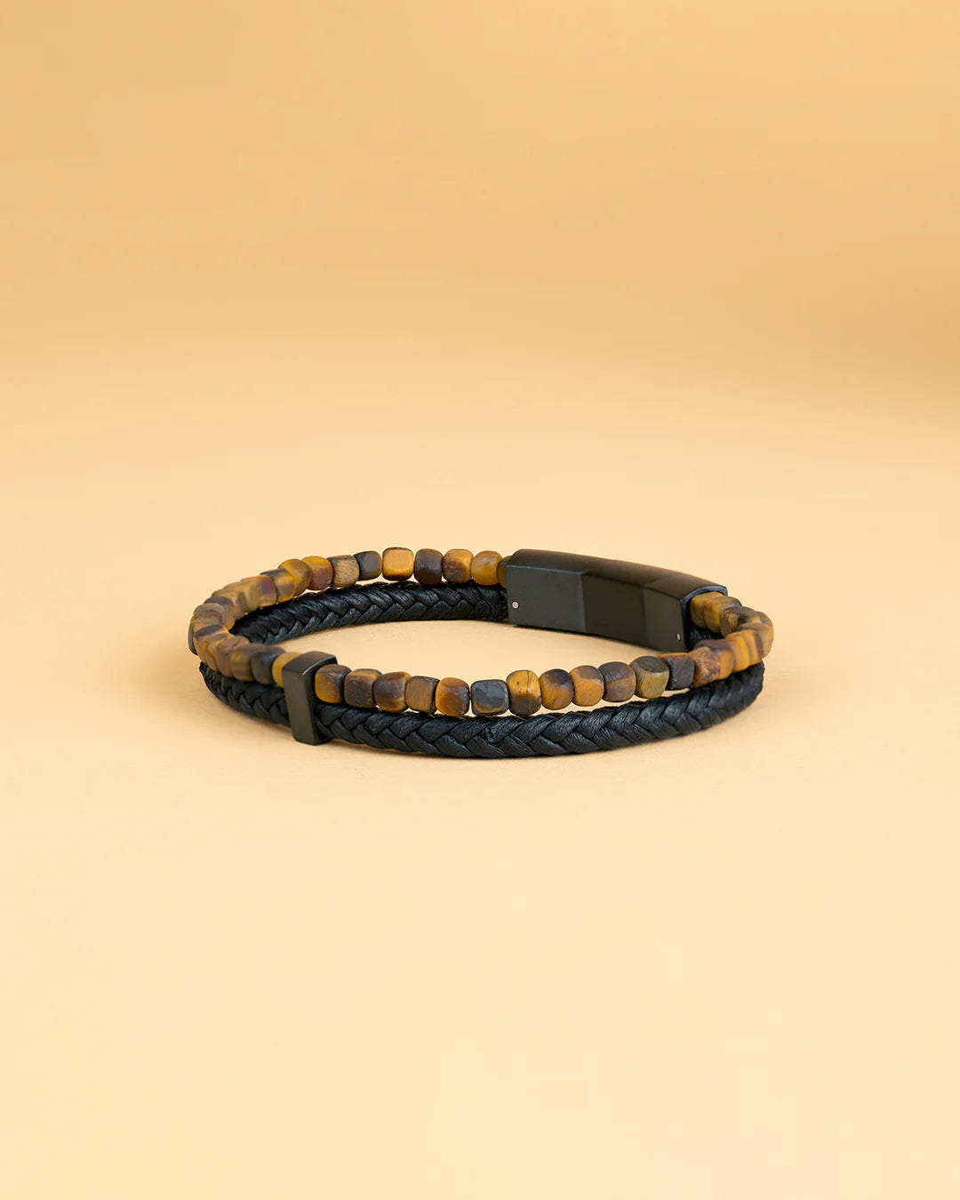 GEMINi DUBBELEN ARMBAND MET NAPA LEDER EN TIJGEROOG STENEN