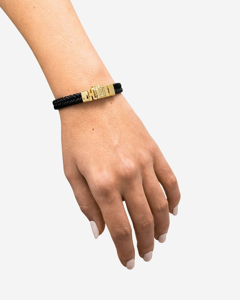 BUDDHA TO BUDDHA BARBARA LEREN ARMBAND ZWART VERGULD ZILVER