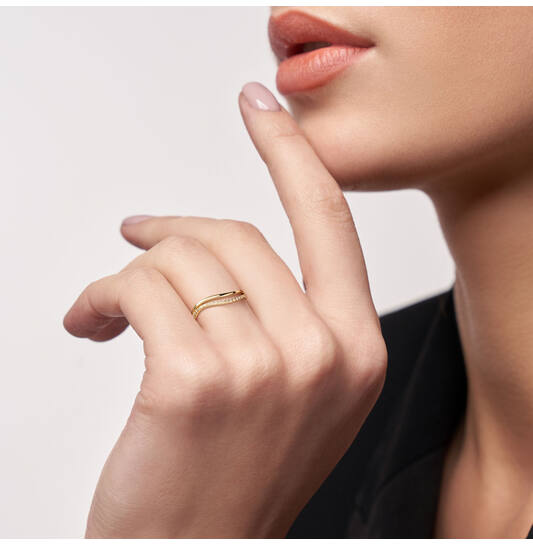 Yara Infini Ring – 9k goud met 0.08 ct lab-grown diamant