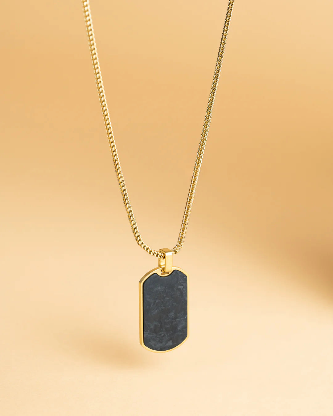 GEMENI GOUDEN KETTING MET CARBON HANGER