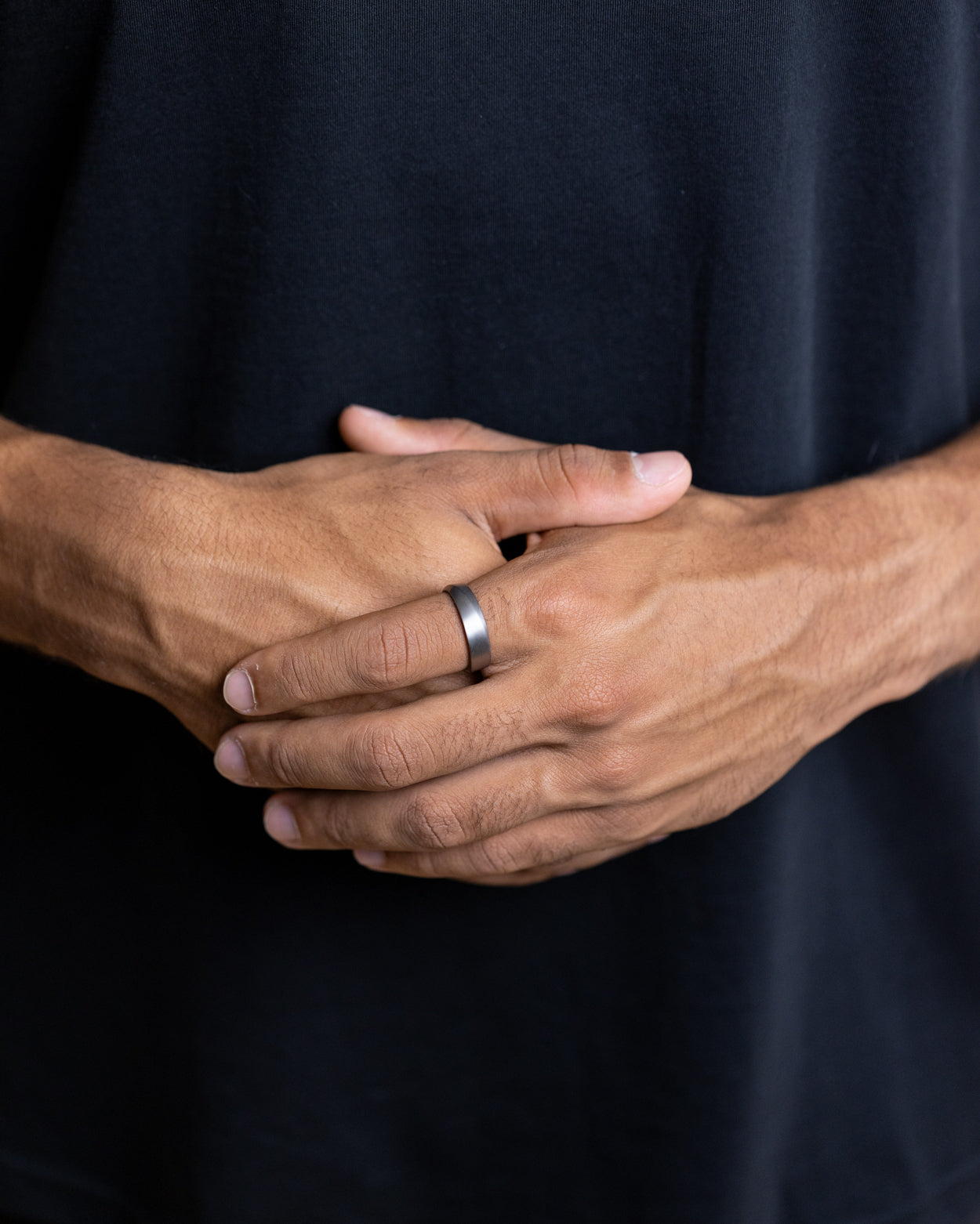 GEMENI VERSO ZILVEREN TITANIUM RING