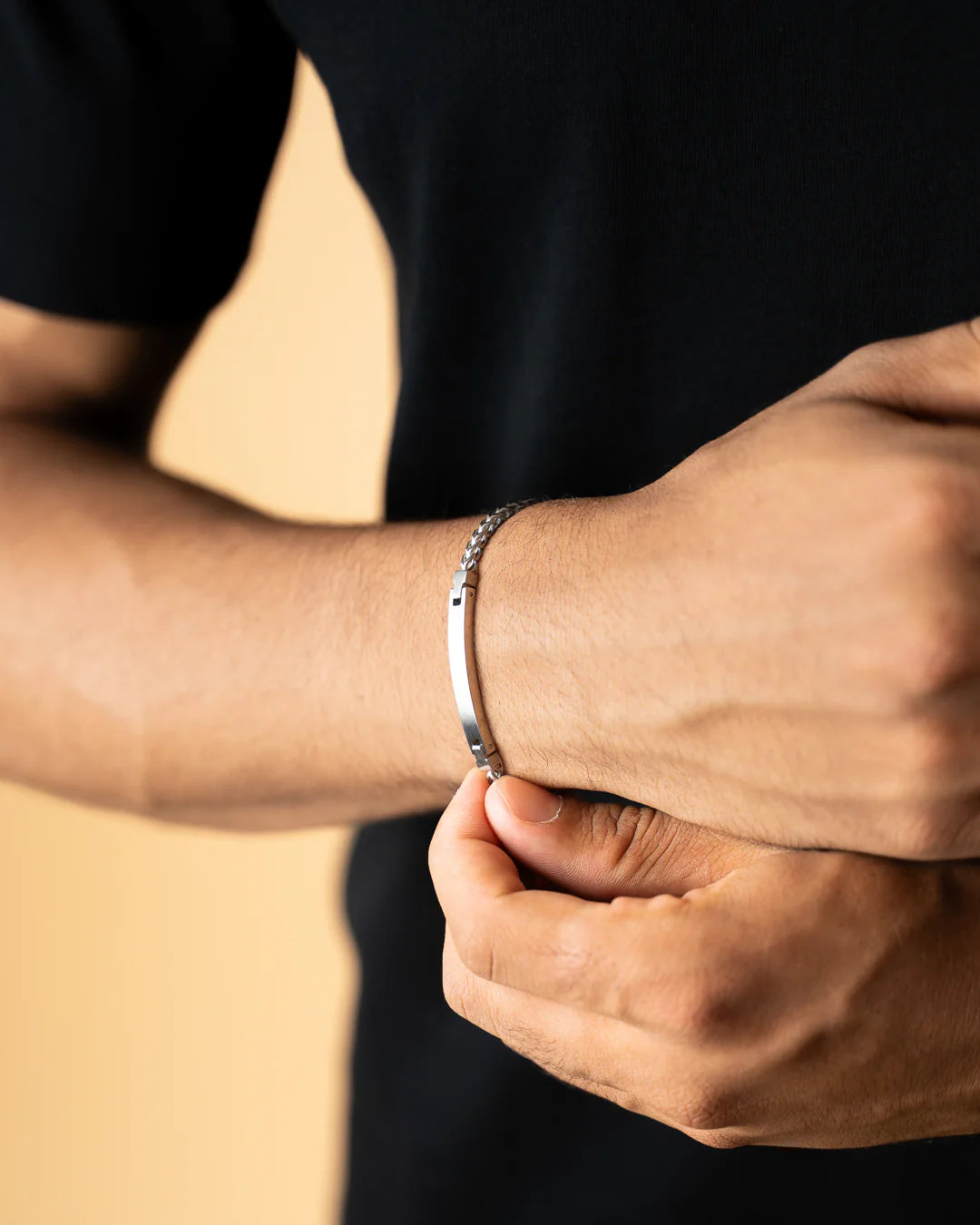 GEMENI MEMENTO 3 MM ARMBAND MET ZILVEREN AFWERKING