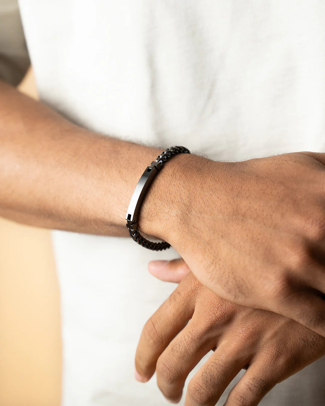 GEMENI MEMENTO 3 MM ARMBAND MET ZWARTE AFWERKING