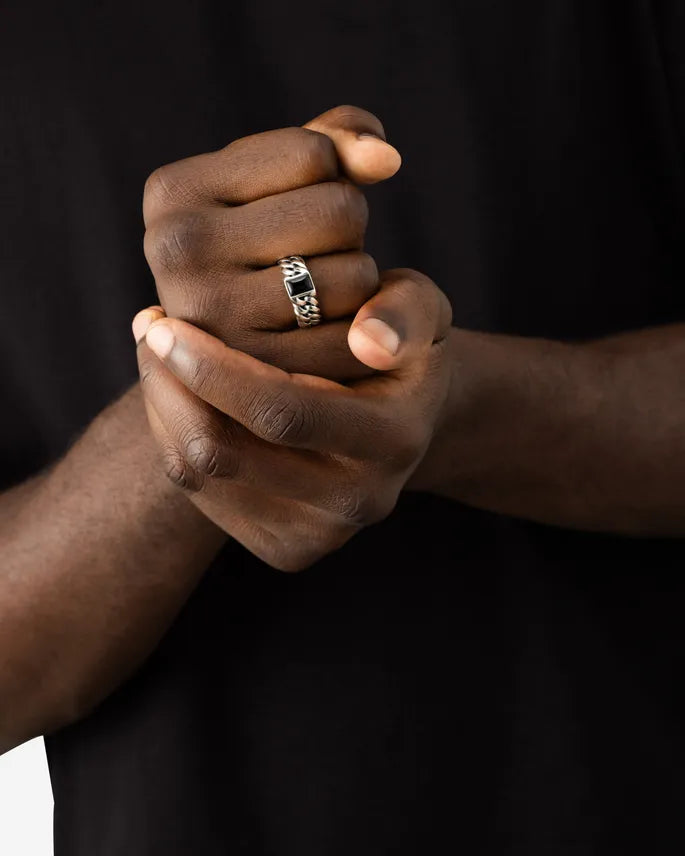 BUDDHA TO BUDDHA CHAIN STONE RING ONYX
