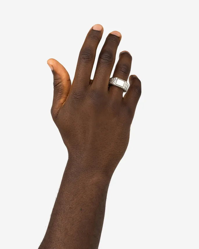 BUDDHA TO BUDDHA JULIUS SIGNET RING