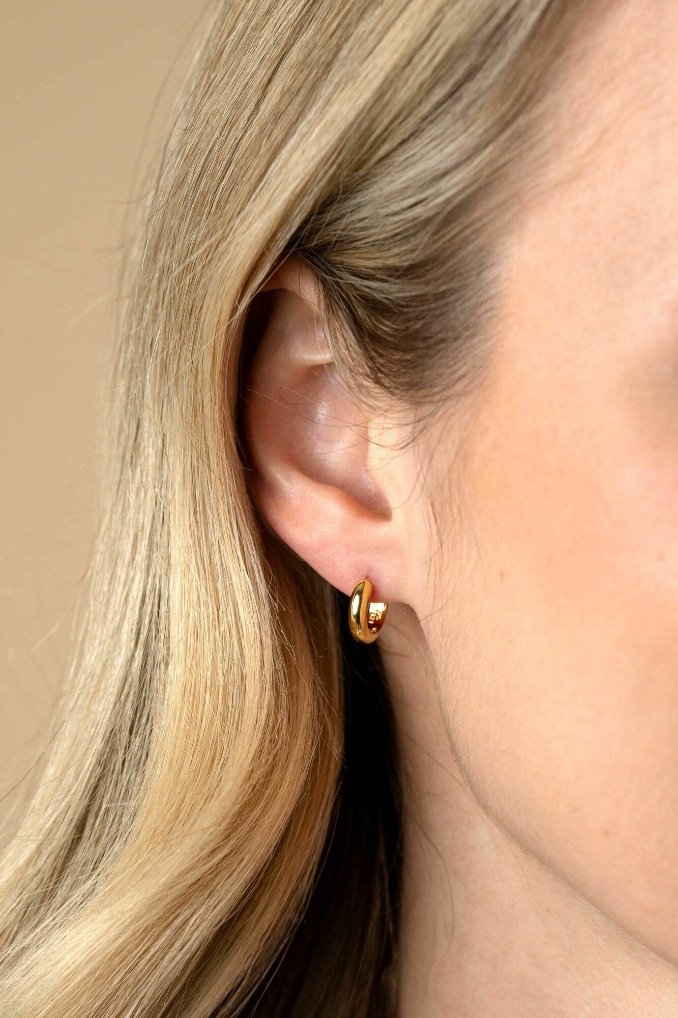 ZINZI KLAPCREOLEN VERGULD HALF RONDE BUIS 12.5X3MM