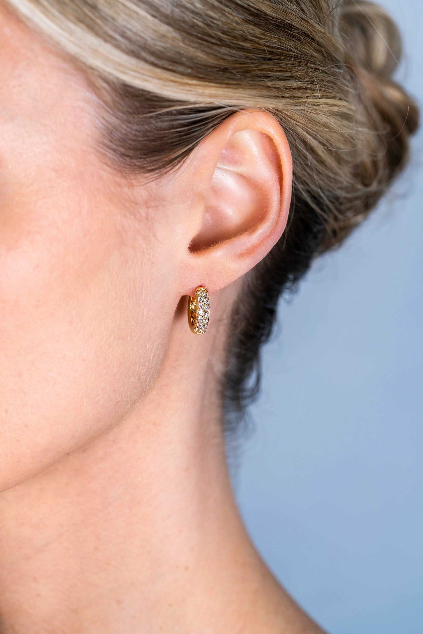 ZINZI KLAPCREOLEN VERGULD PAVE ZIRCONIA 15X4MM