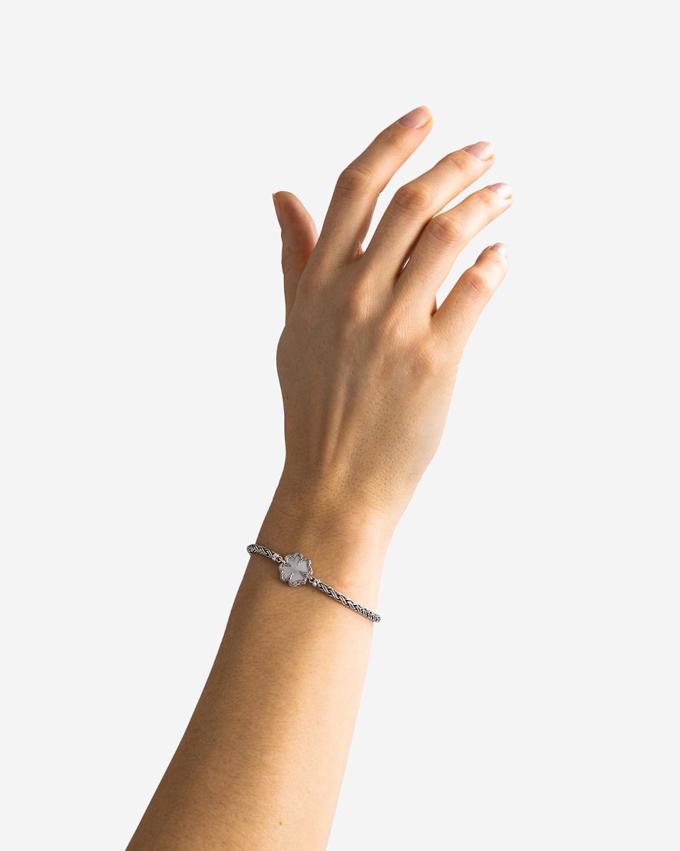 BUDDHA TO BUDDHA ARMBAND KATJA KLAVER PARELMOER ZILVER