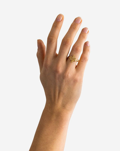 BUDDHA TO BUDDHA RING ENDLESS KNOT VERGULD