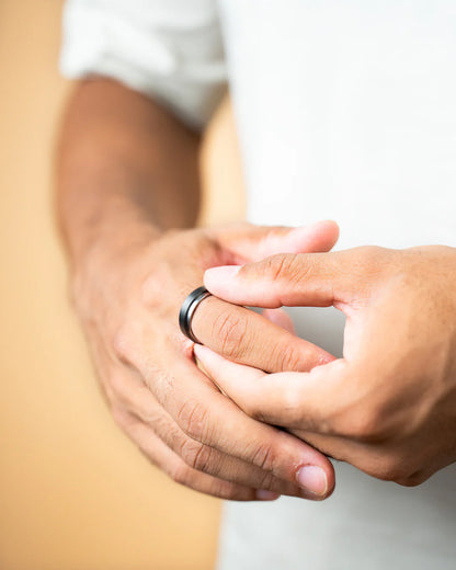 GEMENI TENDO ZILVEREN TWEEKLEURIGE TITANIUM RING