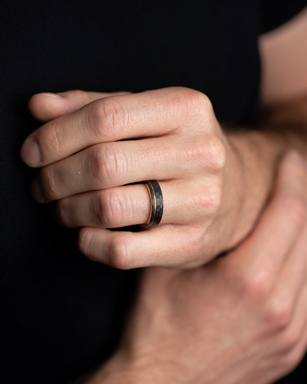 GEMINI ALTER 6mm Faceted full Titanium ring with golden finish