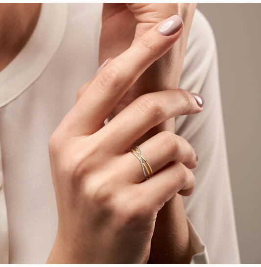 Yara Infini Ring – 9k goud met 0.08 ct lab-grown diamant