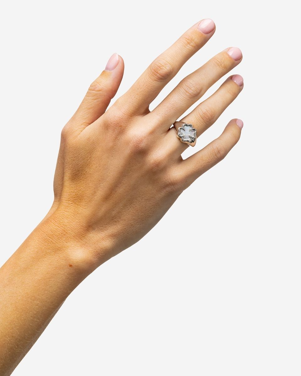 BUDDHA TO BUDDHA KATJA KLAVER ZEGELRING MOTHER OF PEARL ZILVER
