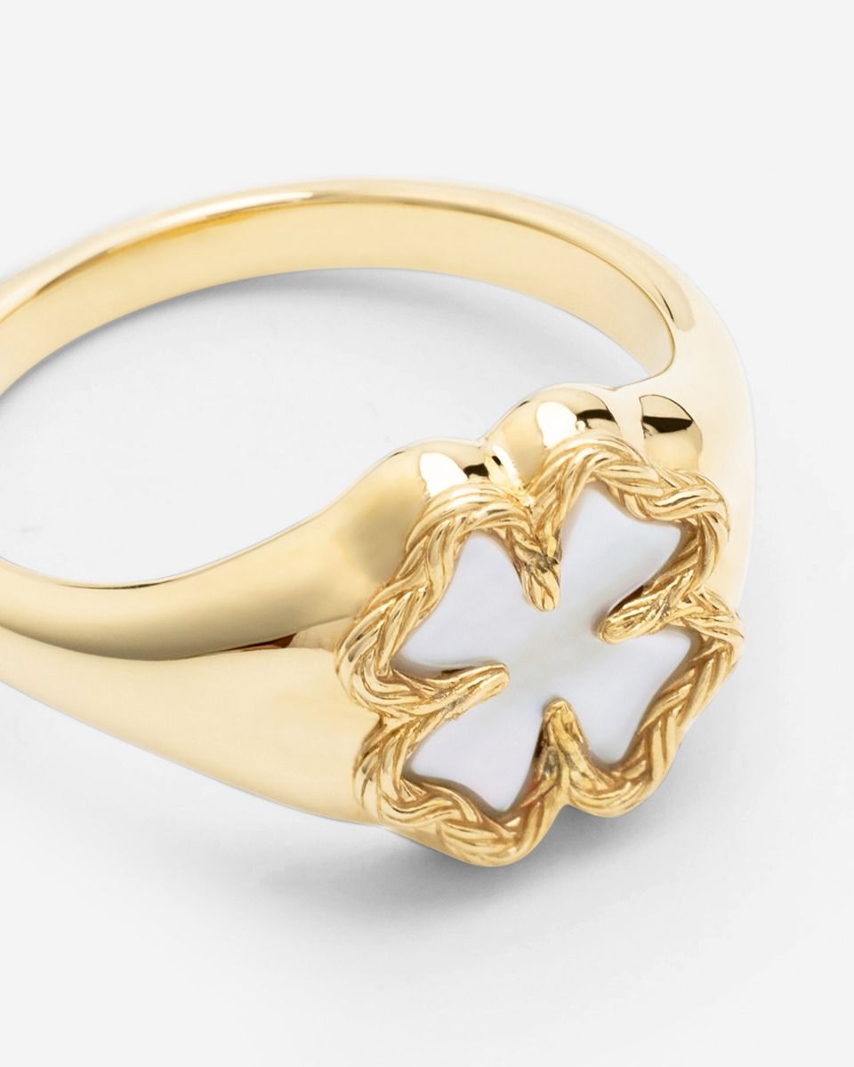 BUDDHA TO BUDDHA KATJA KLAVER ZEGELRING MOTHER OF PEARL VERGULD