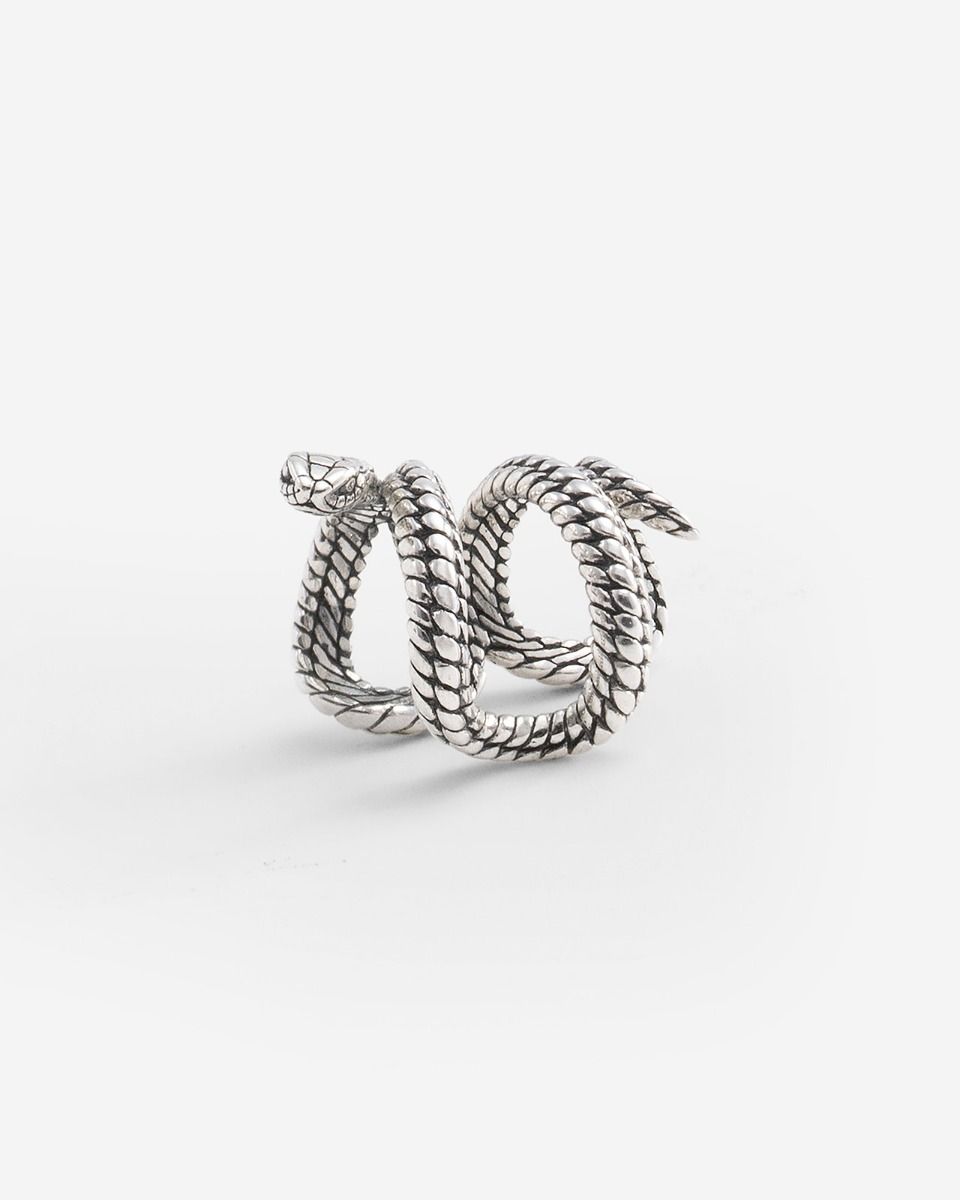BUDDHA TO BUDDHA EARCUFF BEN SLANG ZILVER