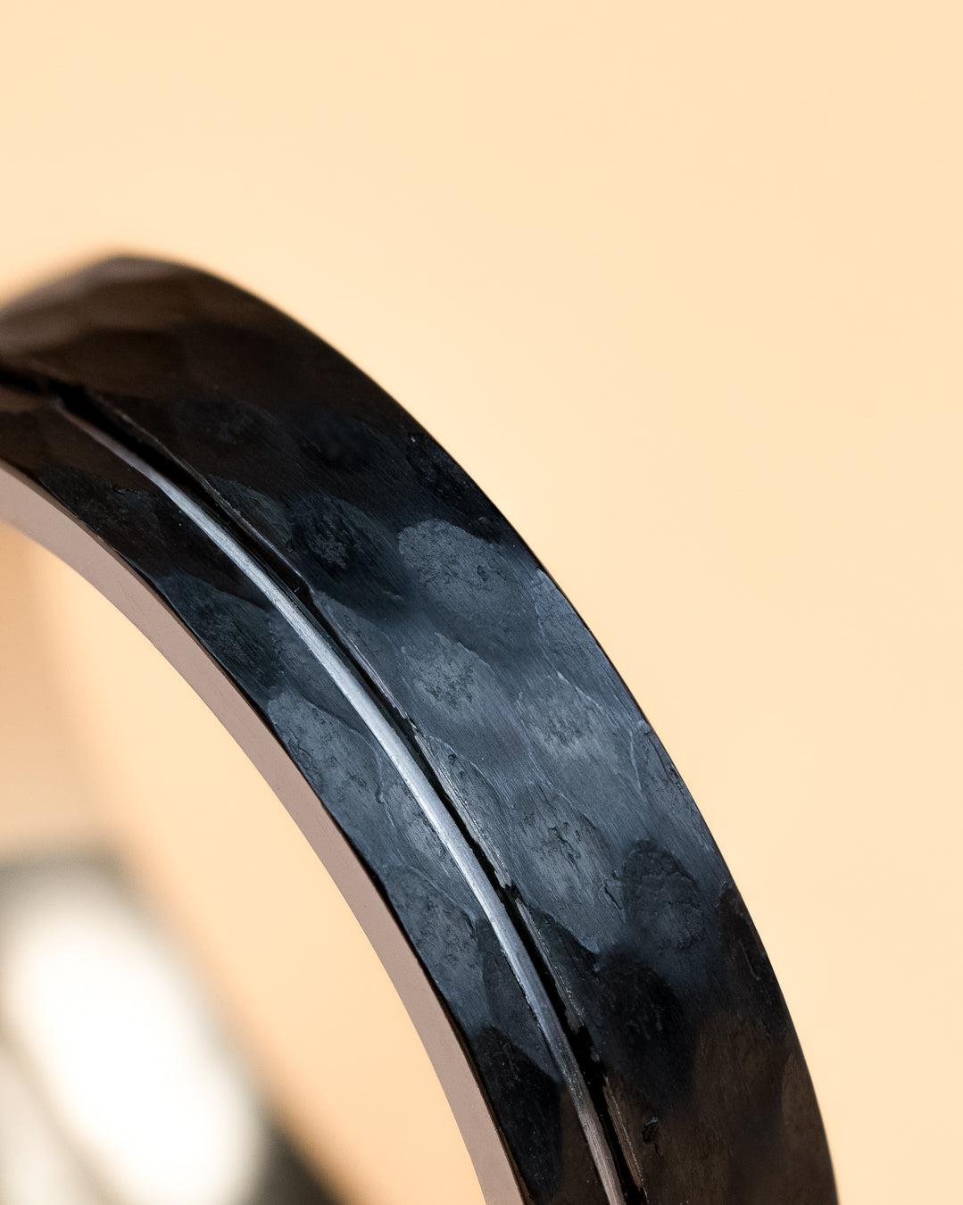 GEMINI Alter 6mm Faceted full Titanium ring