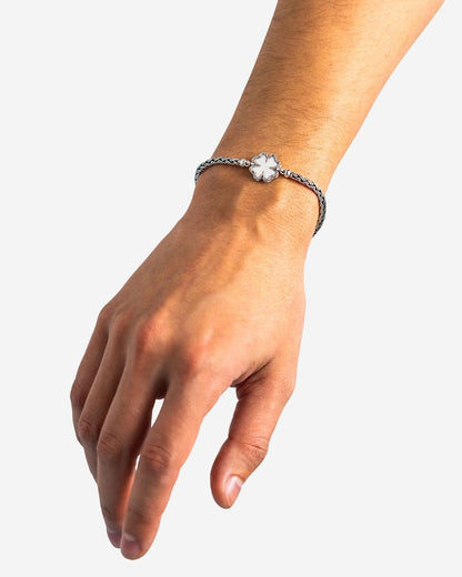 BUDDHA TO BUDDHA ARMBAND KATJA KLAVER PARELMOER ZILVER