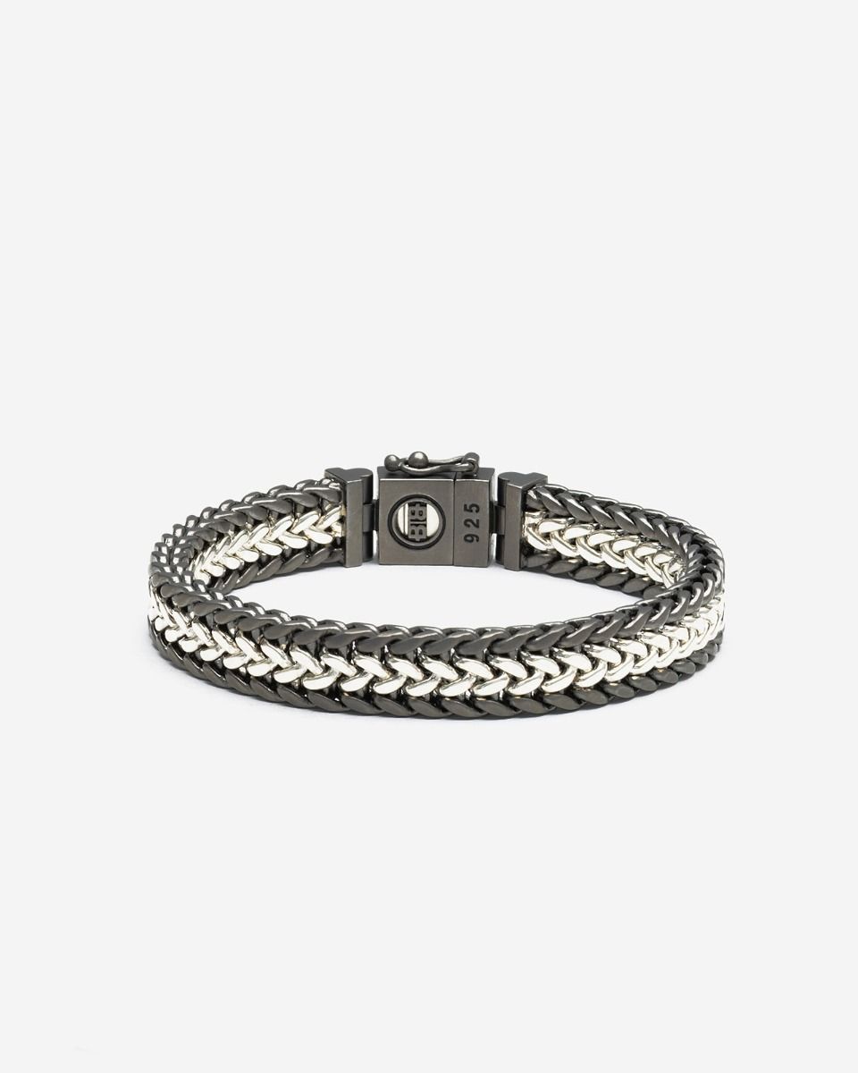 BUDDHA TO BUDDHA ARMBAND JULIUS BLACK RUTHENIUM DUOTONE ZILVER