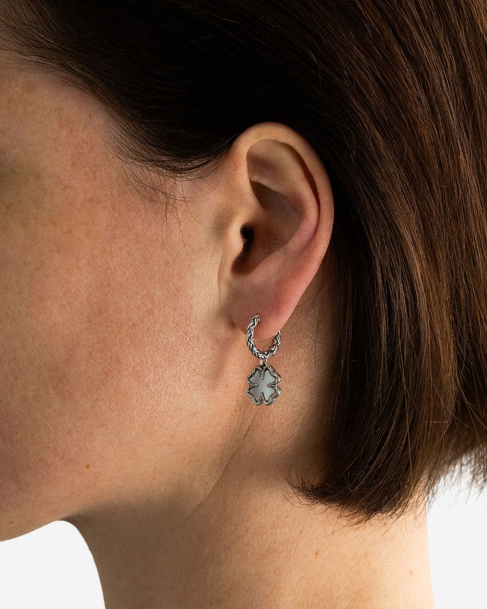 BUDDHA TO BUDDHA OORBELLEN KATJA KLAVER PARELMOER SET ZILVER