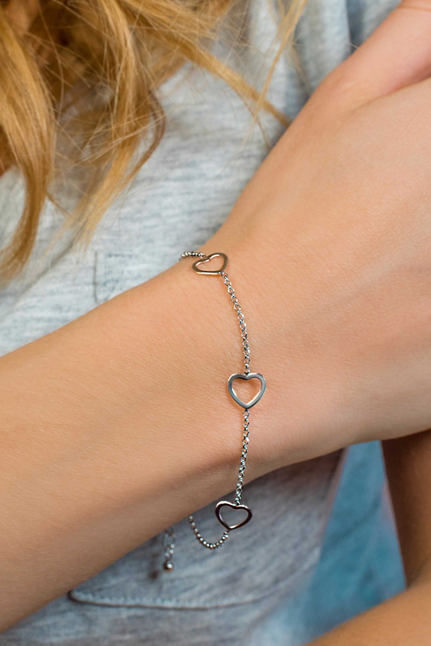 ZINZI ARMBAND DRIE HARTJES