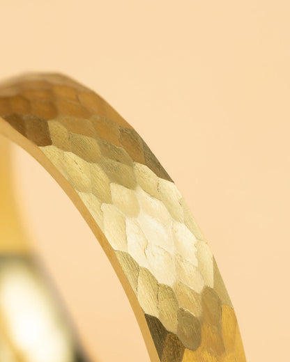 GEMINI Pulso 5mm Titanium ring with faceted gold finish