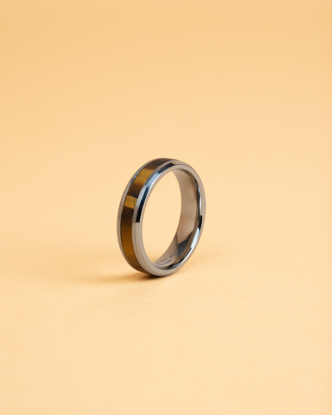 GEMINI Rota 6mm Silver Titanium ring with Tiger Eye stone