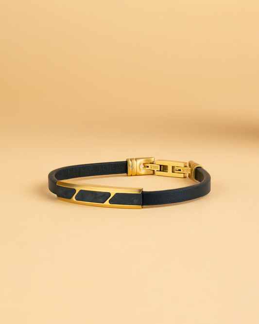 GEMINI Stella Black leather bracelet with gold-plated forged carbon